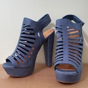 Speed Limit 98 Blue Platform Heels size 10